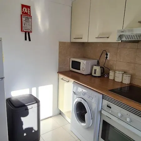 1 Bedroomed - Ocean View - Oura - *