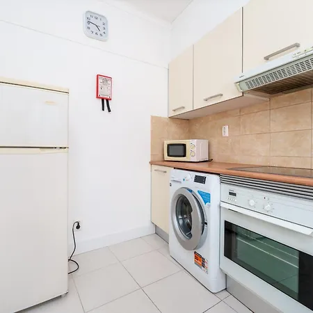 1 Bedroomed - Ocean View - Oura -