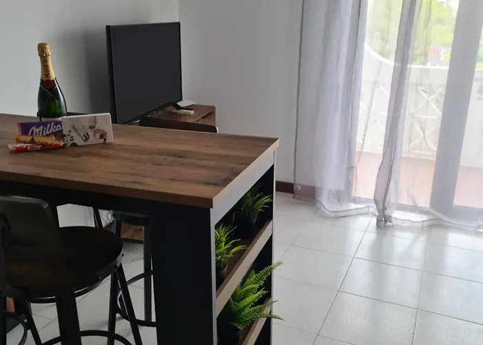 1 Bedroomed - Ocean View - Oura - アルブフェイラ