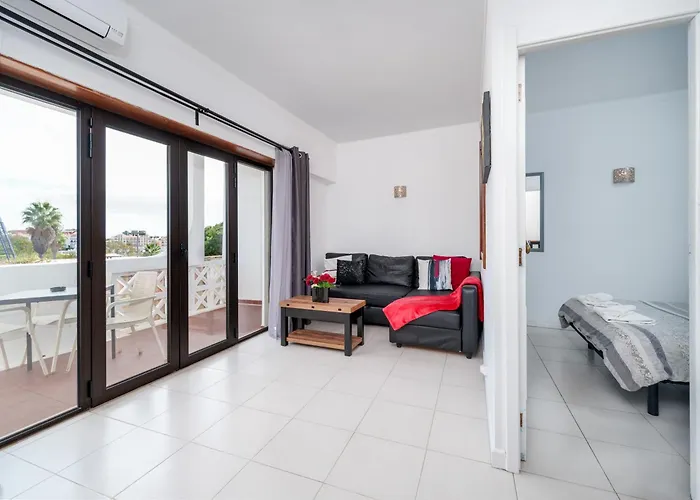 1 Bedroomed - Ocean View - Oura - アルブフェイラ