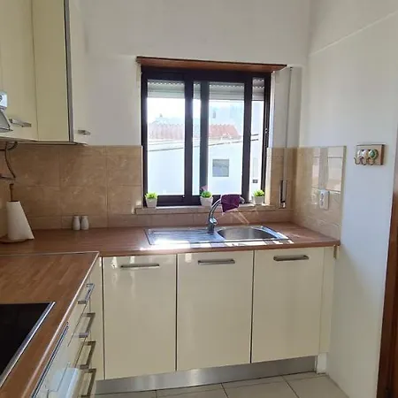 1 Bedroomed - Ocean View - Oura - Апартаменты *