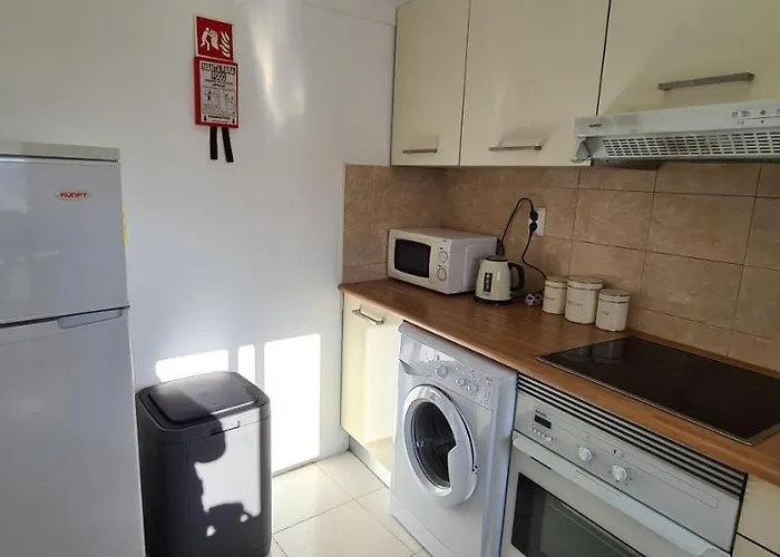 1 Bedroomed - Ocean View - Oura - *