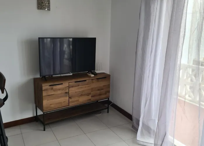 1 Bedroomed - Ocean View - Oura - 阿尔布费拉